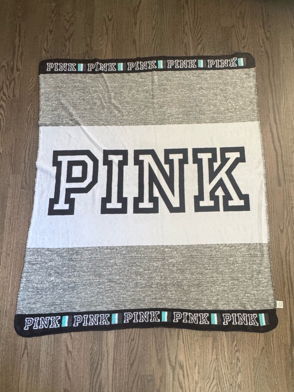 Victorias Secret PINK 50x60 Inch Blanket!